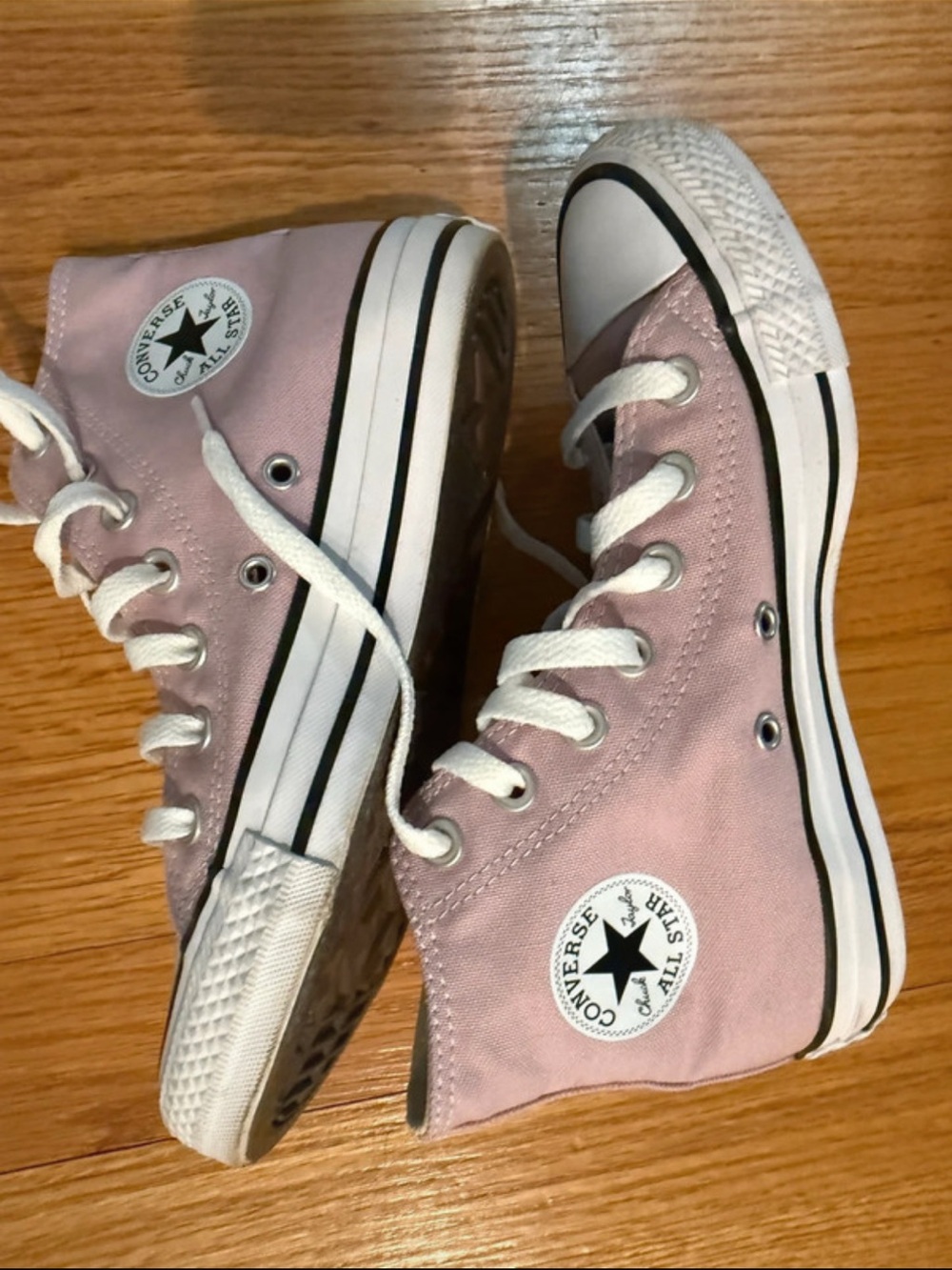 Womens Converse High Top Sneakers in Lilac 5.5